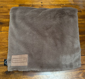 *NEW* Luxury Faux Fur Dog Blanket - Mocha