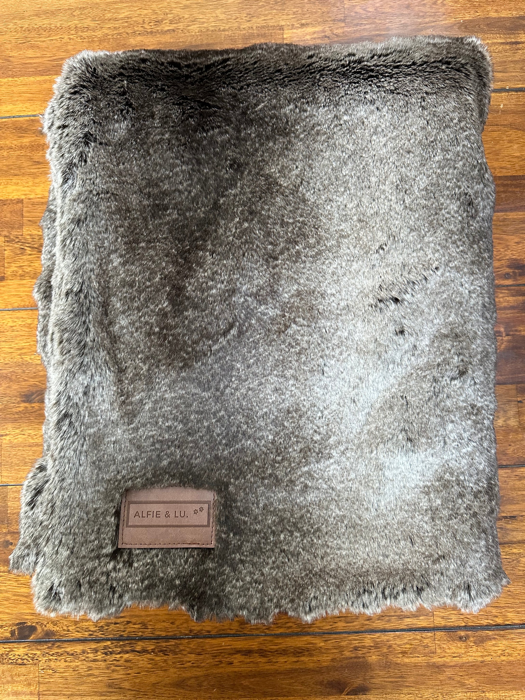 SAMPLE Faux Fur Blanket - Brown